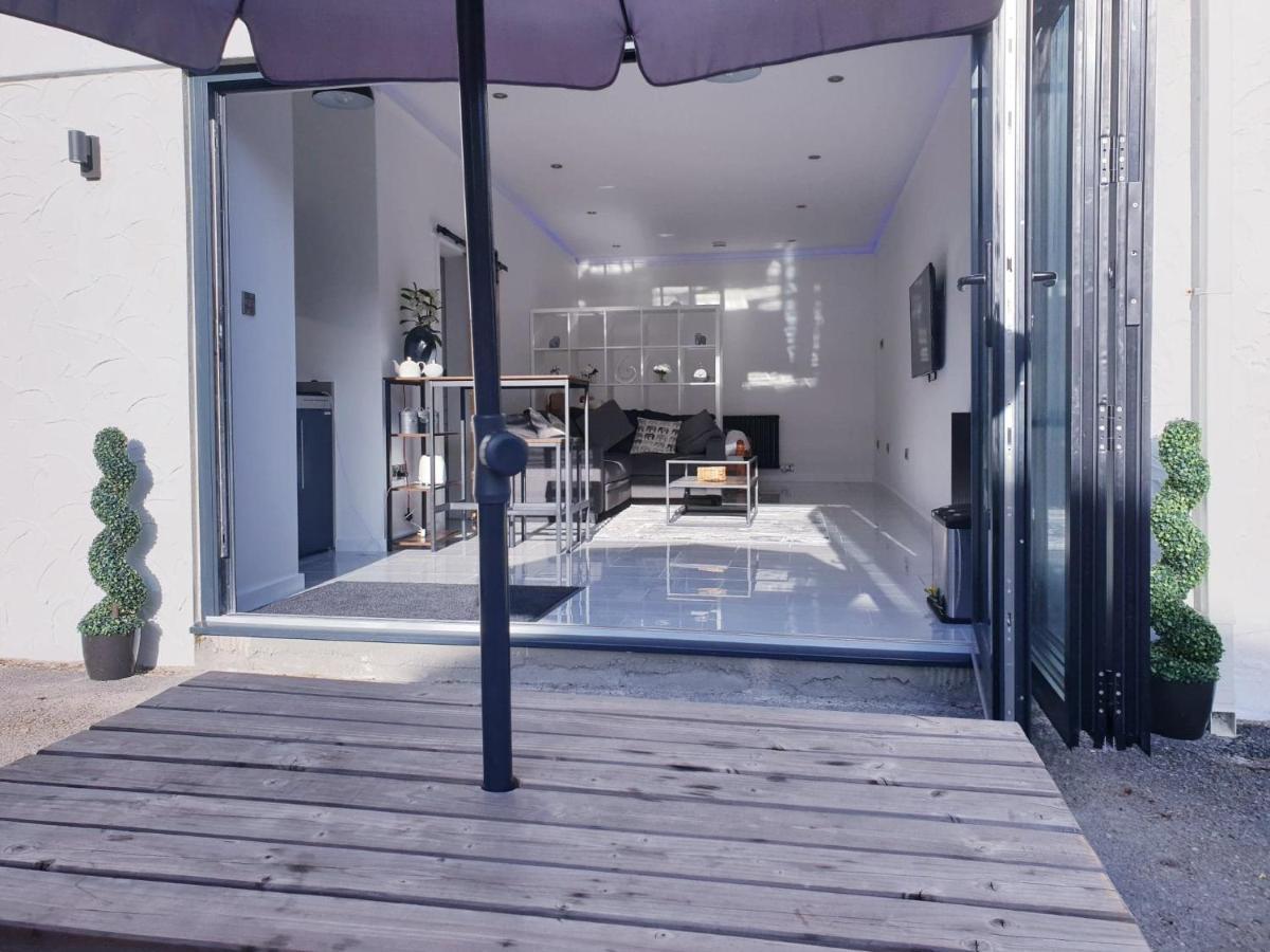 The Studio, Luxury Modern Apartment In The South Hams, Stunning Walks On The Doorstep, A 20 Minute Drive To The Beautiful Sandy Beaches, Quiet Courtyard Setting, Shops, Bars And Restaurants A Short Walk Away! Ivybridge Exterior photo