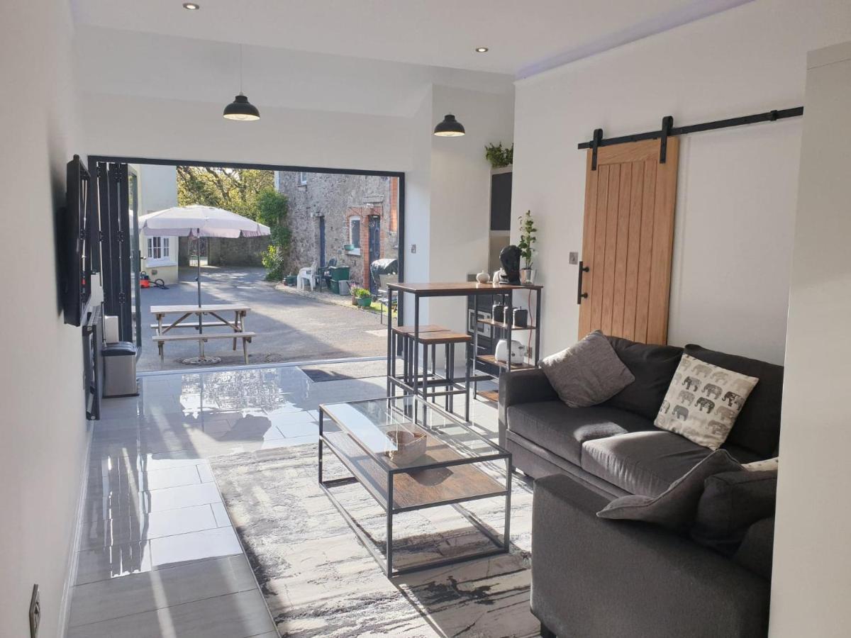 The Studio, Luxury Modern Apartment In The South Hams, Stunning Walks On The Doorstep, A 20 Minute Drive To The Beautiful Sandy Beaches, Quiet Courtyard Setting, Shops, Bars And Restaurants A Short Walk Away! Ivybridge Exterior photo